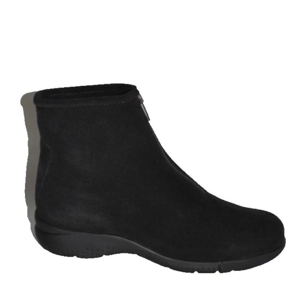 New! La Canadienne Black Tonya Suede Boot Waterproof Platform 9.5 M DD522